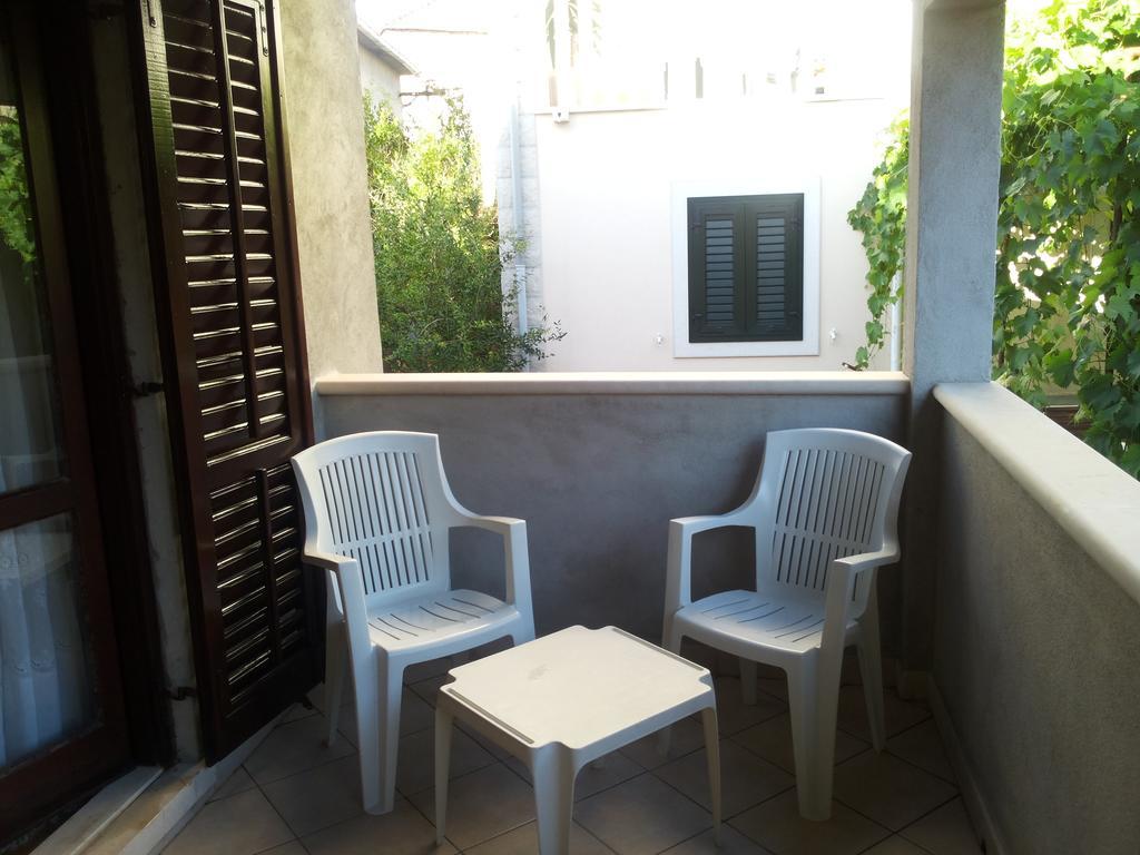 Apartment Ranka Postira Chambre photo